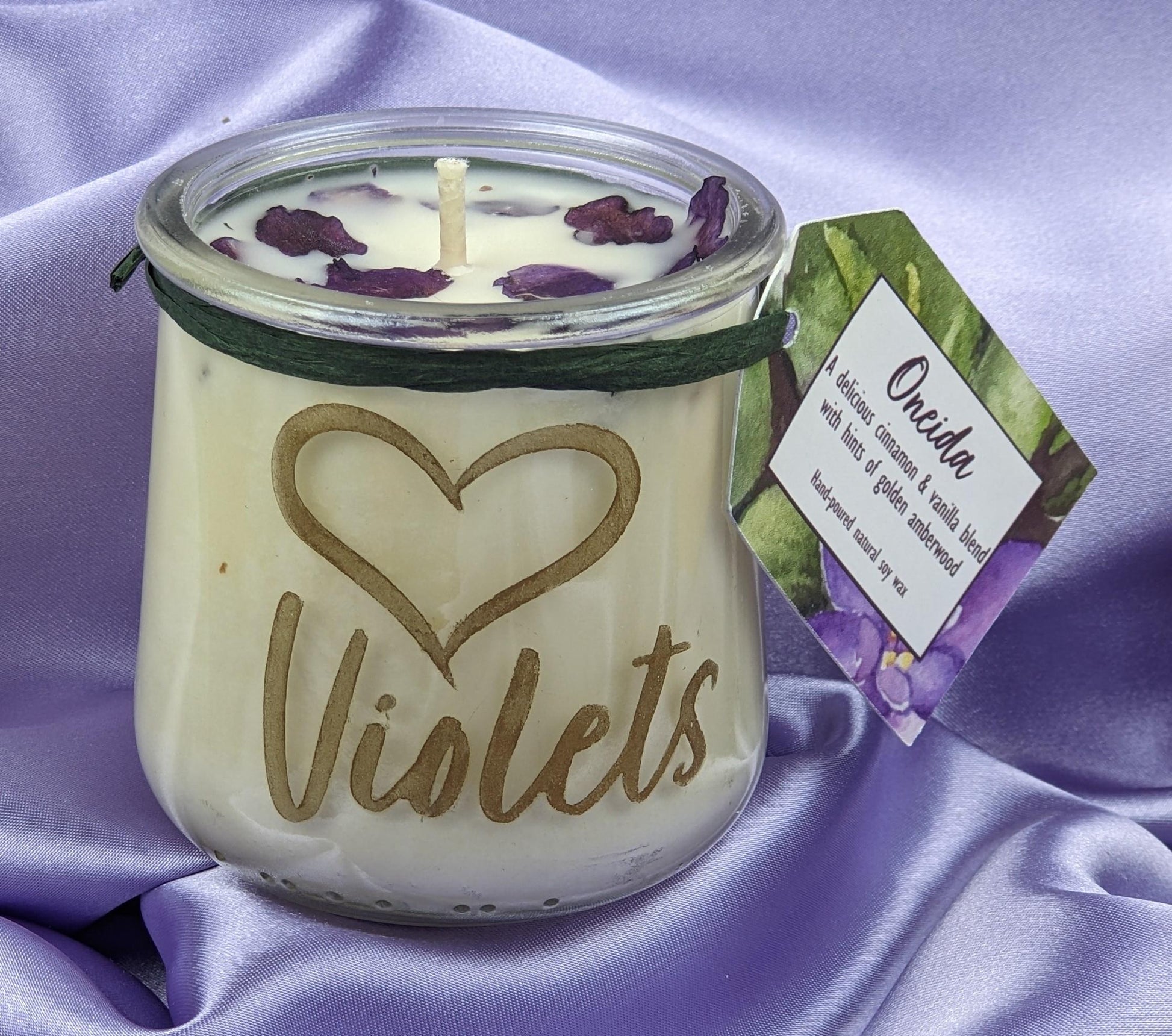 African violet candle dried violet flowers cinnamon vanilla amberwood